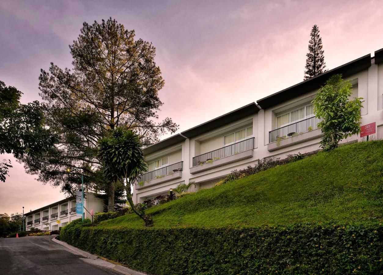 The Balcone Suites & Resort Bukittinggi Exterior foto