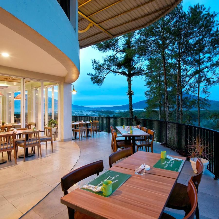 The Balcone Suites & Resort Bukittinggi Exterior foto