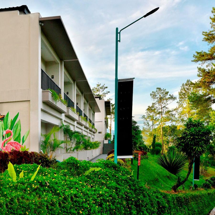 The Balcone Suites & Resort Bukittinggi Exterior foto